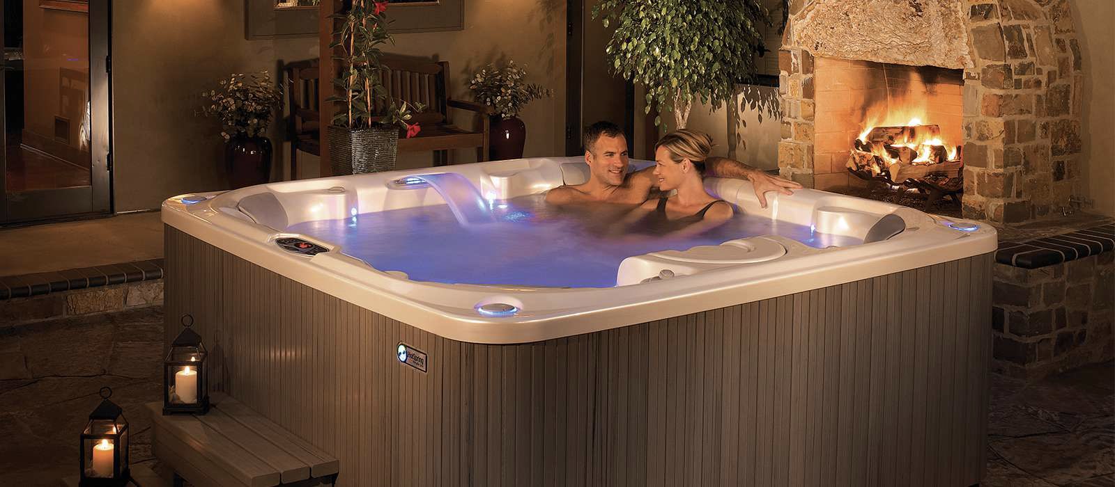 Couple enjoying hot tubs in the night in Prescott Valley